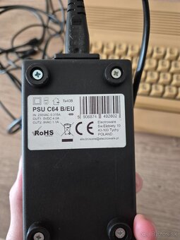 Commodore C64C + Moderný zdroj - 2