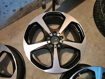 Mercedes C (W205) - orig. 18" alu dvojrozmer so snímačmi - 2