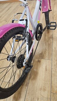 Dievčenský bicykel 20" - 2