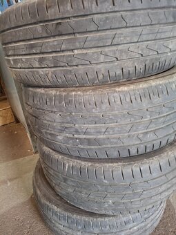 HANKOOK 215/55 R16 - 2