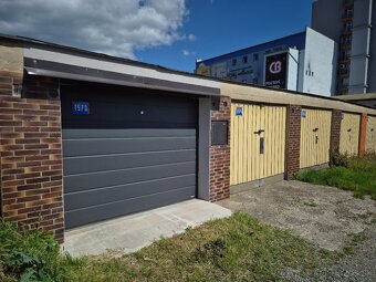 Predám garáž - Krivá ul., 19 m2, OV garáž aj pozemok. - 2