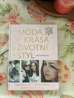 Móda, krása a životní styl- a cup of style - 2