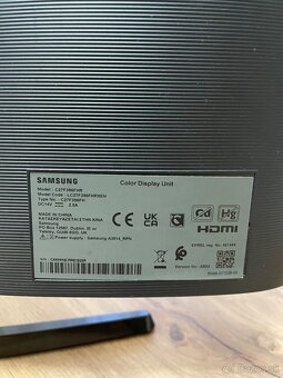 Samsung 27’ - 2