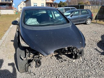 Rozpredam na náhradné diely Seat Altea - 2