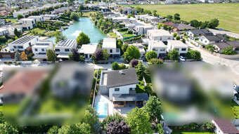 ZNÍŽENÁ CENA za SUPER 6 izb. RD 202 m2, pozemok 700 m2, bazé - 2