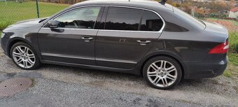 Škoda Superb DSG - 2