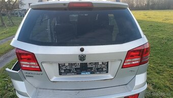 Dodge Journey . Zadní světla. Překážejí - 2