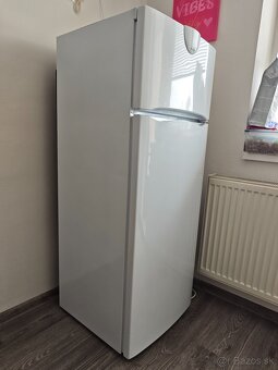 Chladnička Indesit DF02 - 2