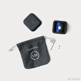 Moment Anamorphic 1.33x Blue Flare - 2