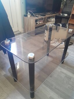 Stôl skleneny - 2