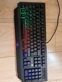 Klávesnica: CONNECT IT BATTLE RNBW Keyboard
 - 2