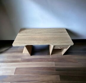 Predám písací stôl drevený - 2