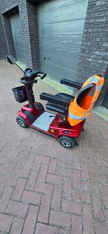 Elektricky invalidný vozík - 2