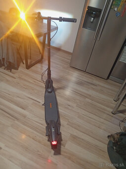 Elektrická kolobežka Ninebot Kickscooter F2 - 2