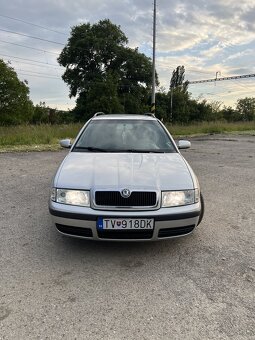 Škoda Octavia - 2