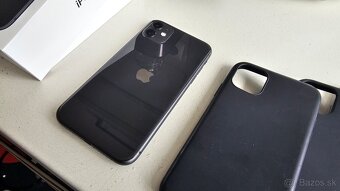 Apple iPhone 11 black 128GB - nová batéria - 2