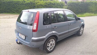 Ford Fusion - 2