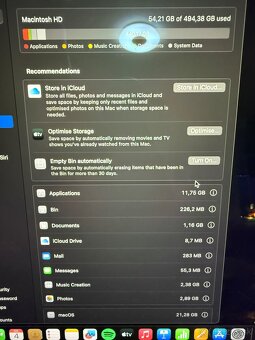 MacBook Air 13" M2 SK 2022 Dark Ink - 2