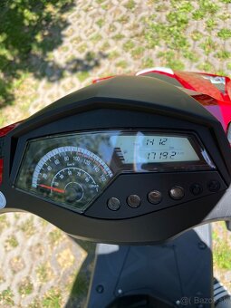 Predám skuter Adamoto 125cm3 - 2