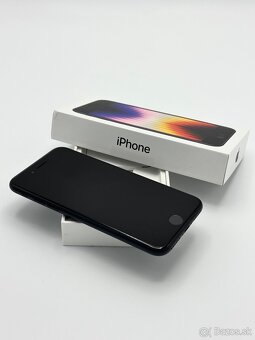 Apple iPhone SE 2022 64GB Black 88% Zdravie Batérie - 2