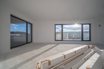 PREDAJ 3 izbového bytu K Železnej studienke, Staré Mesto - 2