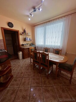 Veľký,zariadený,pekný 3 IB + balkón, ul. Ku Bratke, Levice - 2