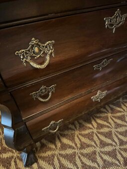 Starožitna komoda - 2