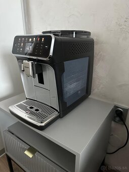 Automatický kávovar Philips Series 5500 LatteGo EP5546/70 - 2