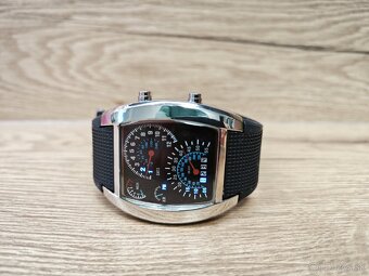 Nove LED hodinky s budíkmi v tvare tachometra - 2