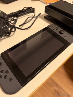 Predám Nintendo switch V2 - 2