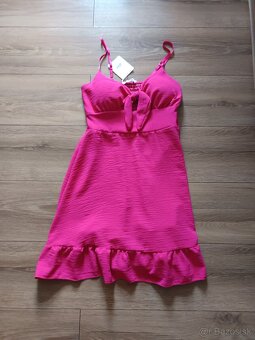 Ružové šaty. - 2