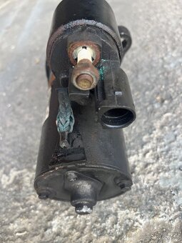 VW Tiguan 2,0TDi /CBAB/ štartér - 2