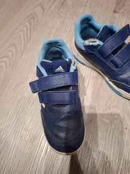 Modré tenisky Adidas č. 27 - 2