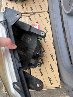 FORD TRANSIT SVETLOMETY - 2