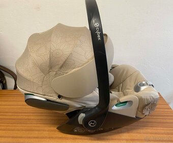 Autosedačka Cybex Cloud Z2 i-Size Simply Flowers - 2