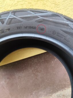 Predám Continental 235/55/18- Letné - 2