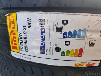 225/45 r19 nova letna sada - 2