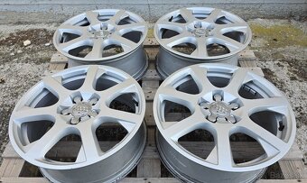 ORIGINÁL AUDI HLINÍKOVÉ DISKY 5x112 R17 - 2