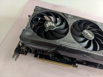 ASUS TUF GAMING Radeon RX 7600 XT 16GB - 2