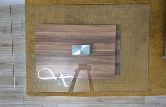 Konferenčný stolík s vrchným sklom - 2