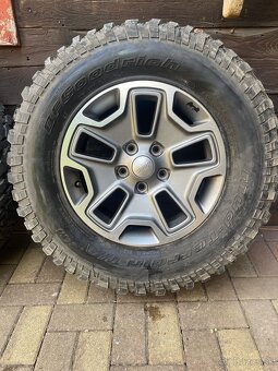 Jeep Wrangler kolesa 255/75r17 - 2