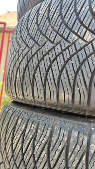 Sada pneu 225/35 r19 - 2