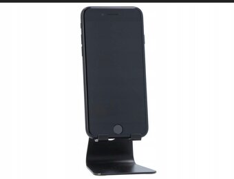 iPhone SE 2022 - 2