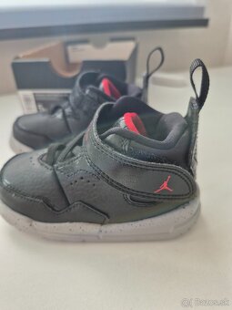Jordan courtside 23 - 2