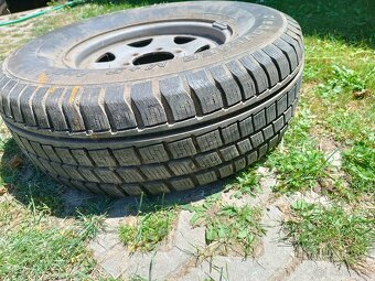 Predám pneumatiky 235/75R15- 4ks - 2