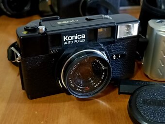 Analog. fotoaparáty do sbírky - KONICA - 2