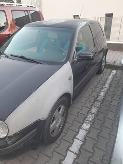 Golf 4 - 2