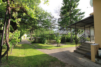 ZNÍŽENÁ CENA - NA PREDAJ - Veľký Rodinný dom Sokolovce - 2