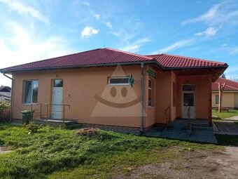 VÝHODNÁ INVESTÍCIA - Zabehnutá lekáreň v prenájme Zlatná - 2