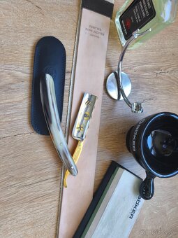 Böker britva GRAF ENGELBERT 7/8 (sada na holenie ) - 2